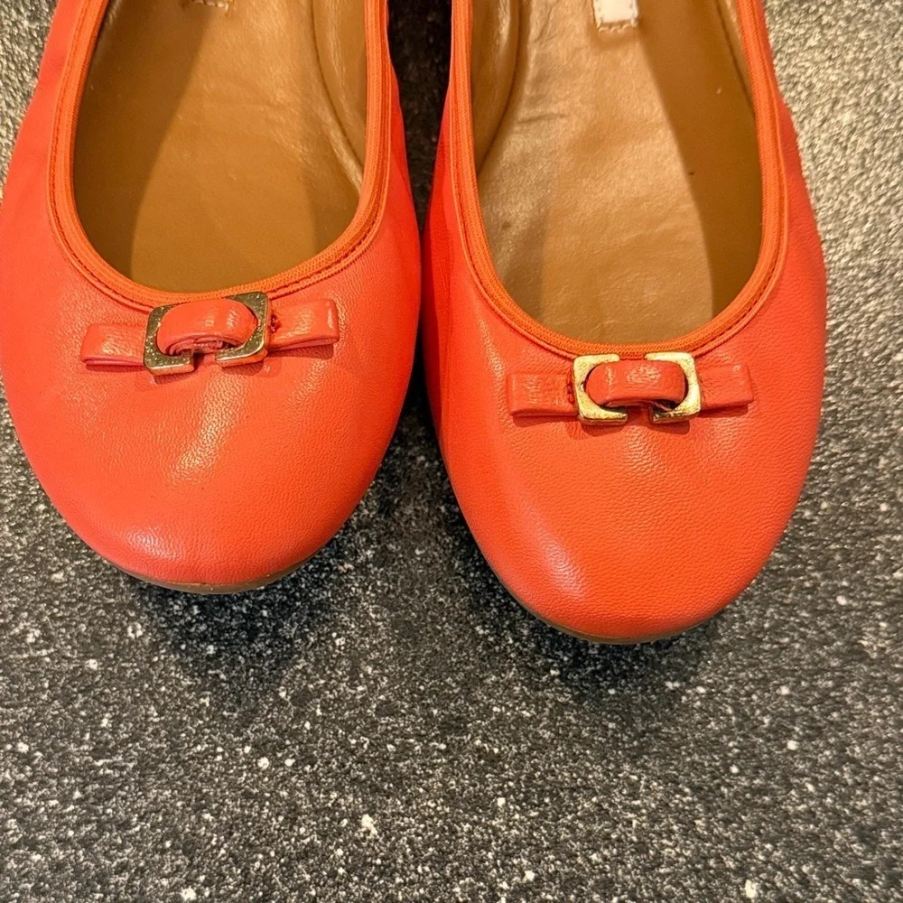 Women’s Diane Von Furstenberg Coral Ballet Flats with Gold Detail - size 8